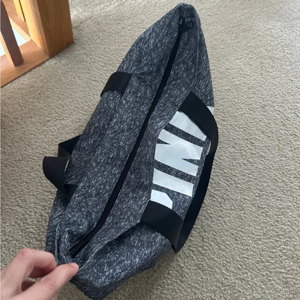 PINK Victoria's Secret Weekender Tote - Picture 4 of 5